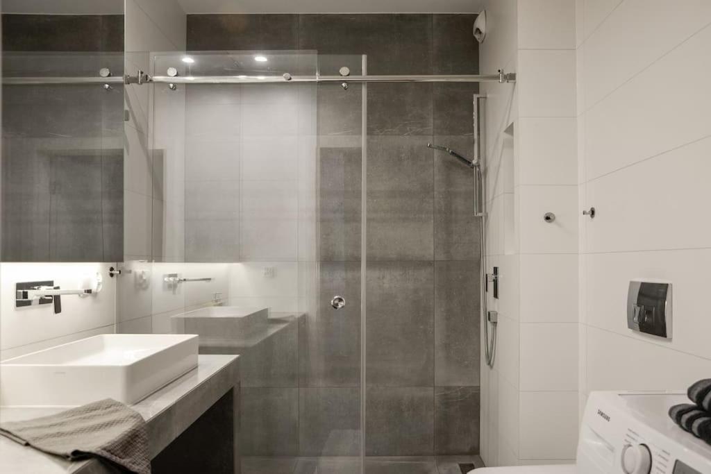 Platinum Jaglana Apartment - Wyspa Spichrzow Гданськ Екстер'єр фото